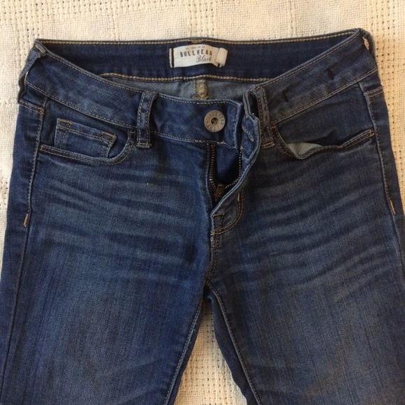 Medium wash skinny jeans - Picture 2 of 6